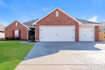 17304 Hardwood Pl Edmond, OK 73012